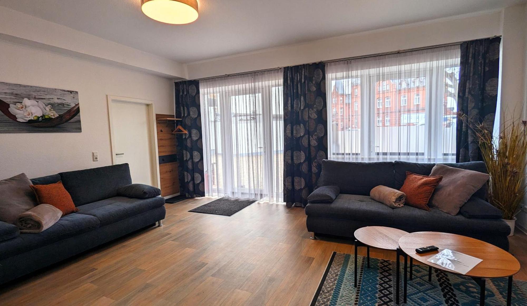 Fewo Urban Gotha-Apartment Friedenstein- Am Schlosspark- Parken An Der Der Tuer- Barrierefrei, 900 Meter Zum Bahnhof - Wallbox Eksteriør bilde